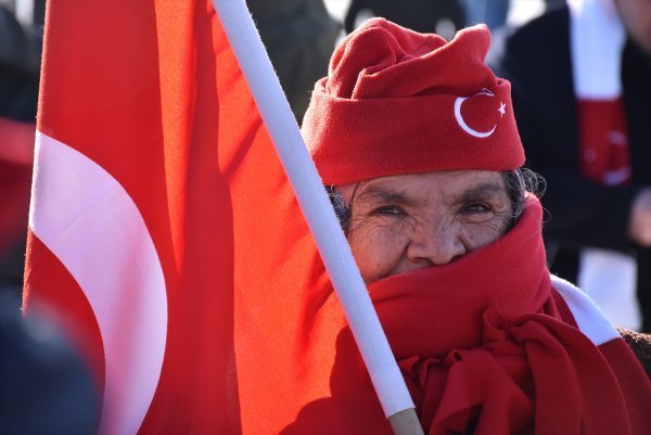 Sarıkamış şehitlerini anma yürüyüşü başladı